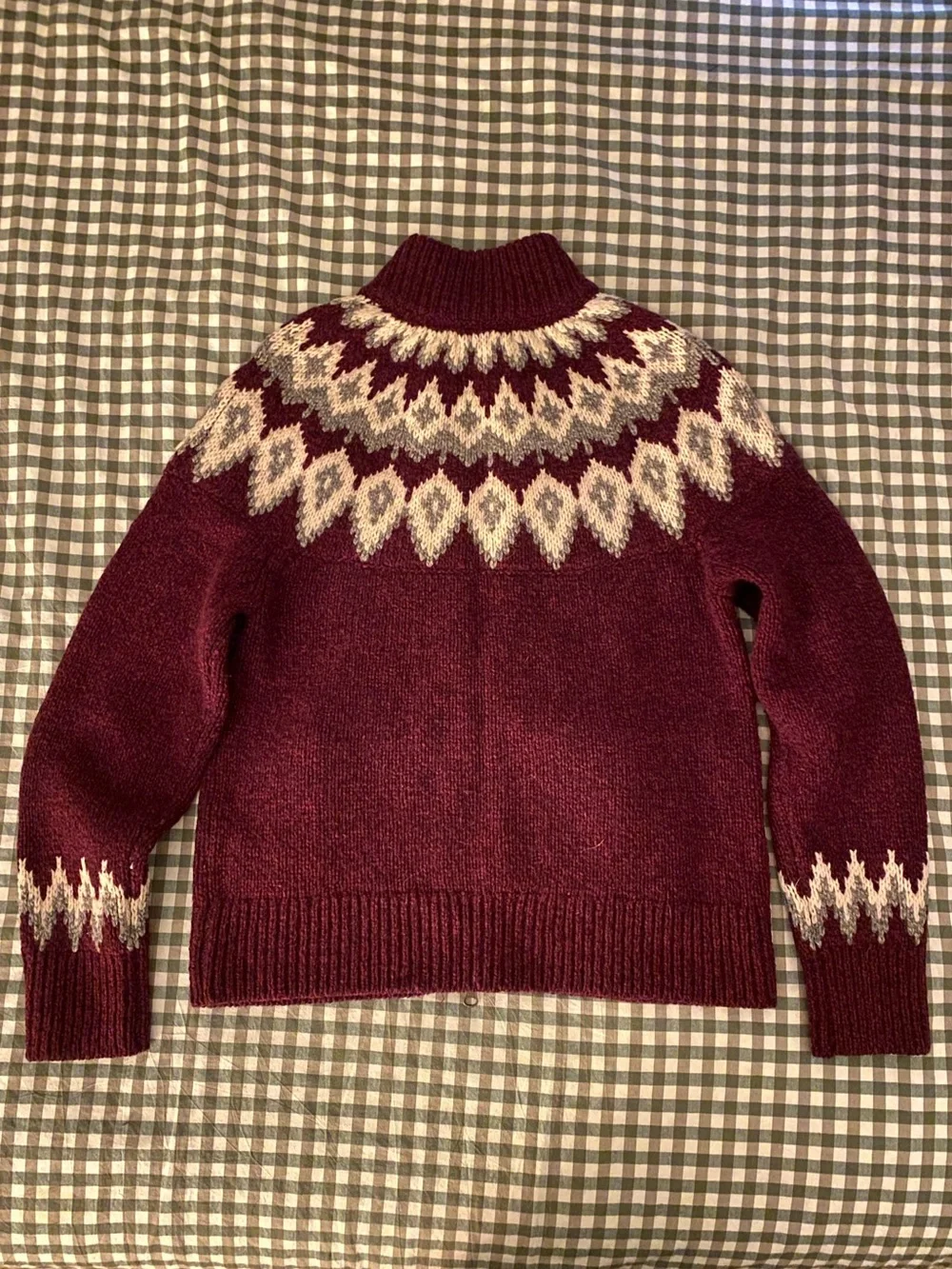Vintage L.L. Bean 100% lambs’ wool fair isle alpine yoke zip up cardigan size M